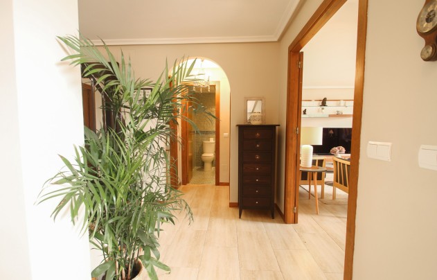 Resale - Villa - Torrevieja - Los Balcones