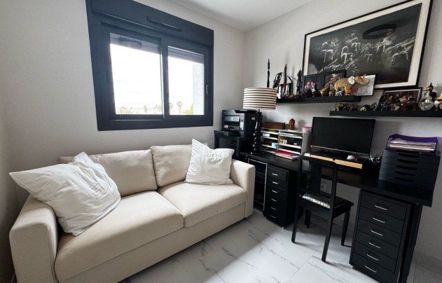 Resale - Apartment - Orihuela Costa - Playa Flamenca