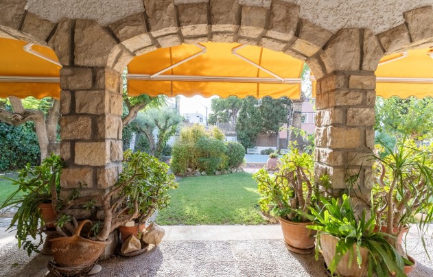 Resale - Villa - Alicante - Albufereta