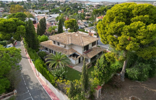 Resale - Villa - Alicante - Albufereta