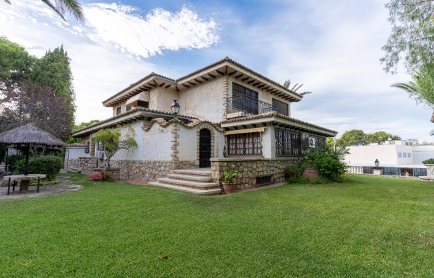Resale - Villa - Alicante - Albufereta
