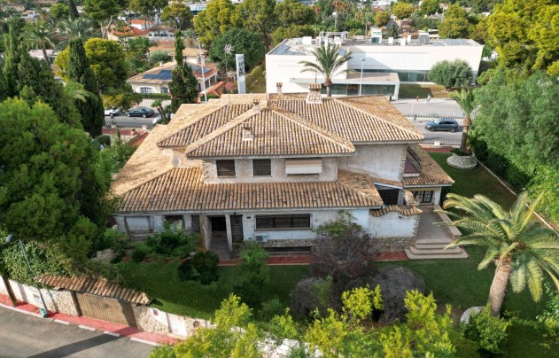 Resale - Villa - Alicante - Albufereta
