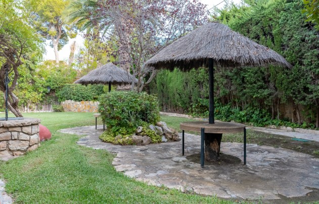 Resale - Villa - Alicante - Albufereta