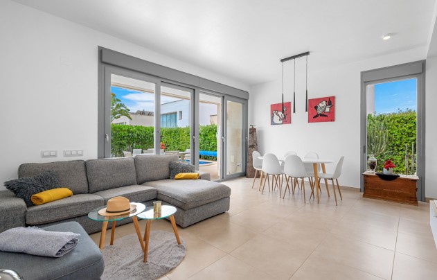 Resale - Villa - Orihuela - Vistabella