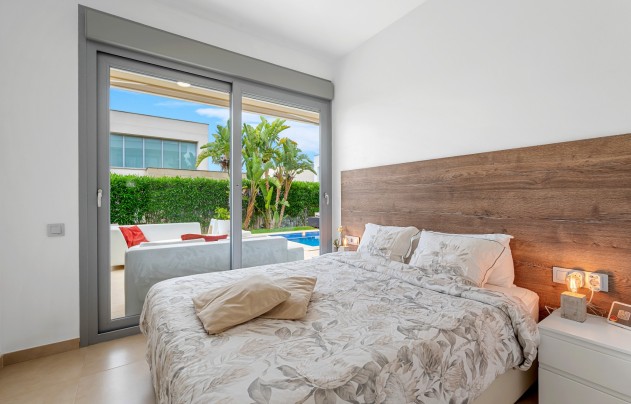 Resale - Villa - Orihuela - Vistabella