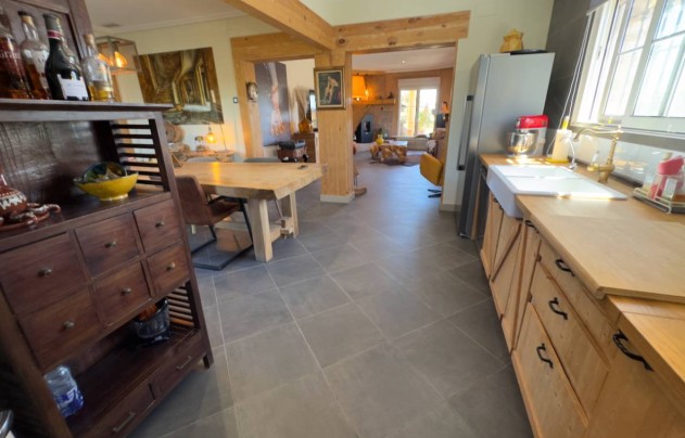 Resale - Villa - Catral