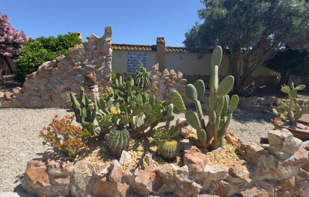 Resale - Villa - Catral