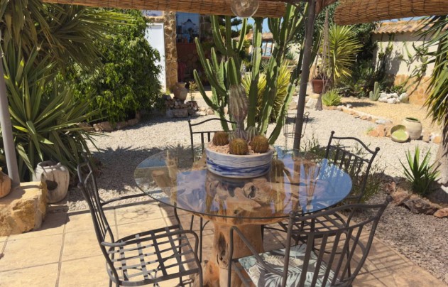 Resale - Villa - Catral