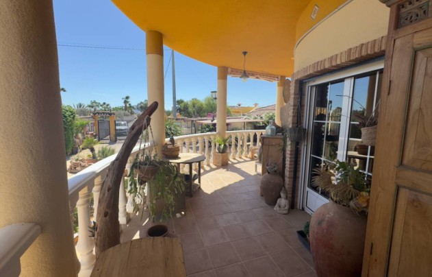 Resale - Villa - Catral