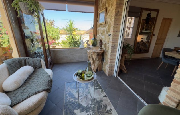Resale - Villa - Catral