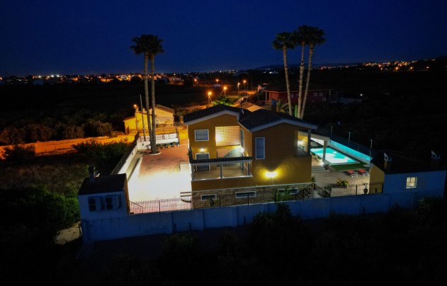 Herverkoop - Villa - Orihuela