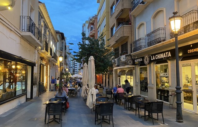 Resale - Apartment - Alicante - Center