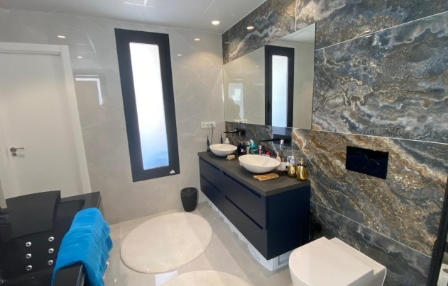 Resale - Villa - Finestrat