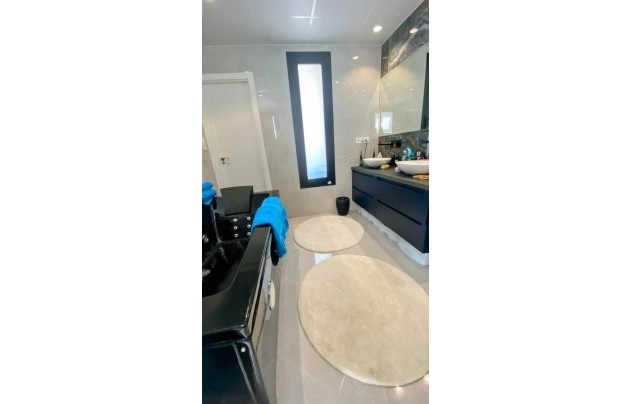 Resale - Villa - Finestrat