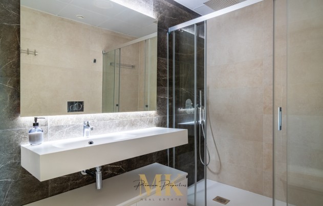 Herverkoop - Apartment - Benidorm - Playa Poniente