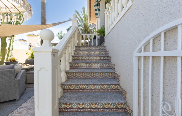 Herverkoop - Villa - Benijofar