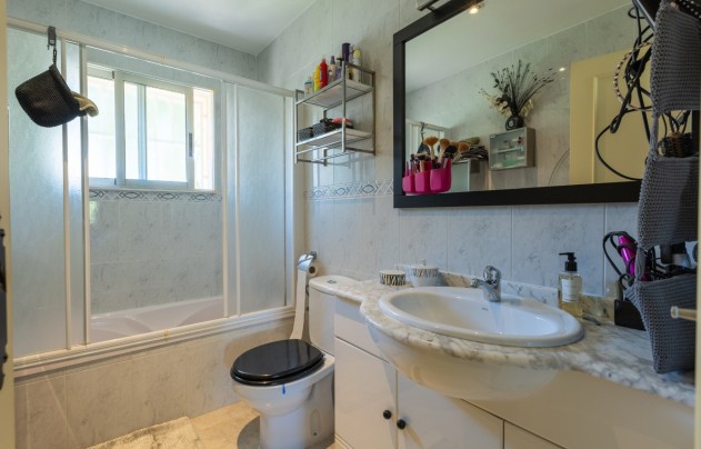 Herverkoop - Villa - Benijofar