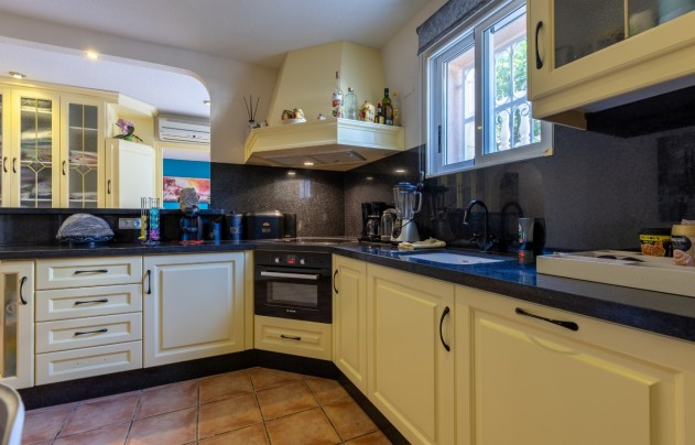 Herverkoop - Villa - Benijofar