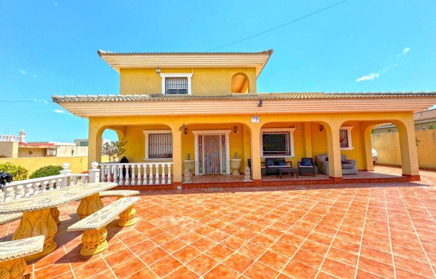 Resale - Villa - Torrevieja - Los Balcones
