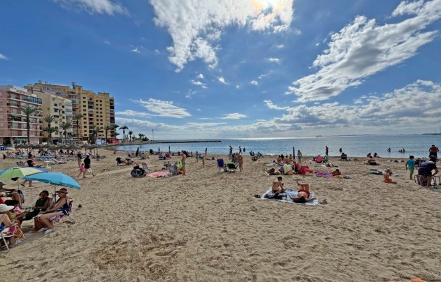 Resale - Apartment - Torrevieja - Playa del Cura