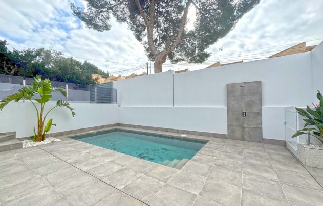 Resale - Villa - Torrevieja - Los Balcones