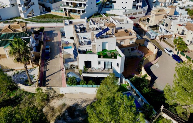 Resale - Villa - Orihuela Costa - Villamartín