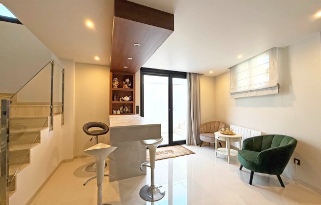 Resale - Villa - Orihuela Costa - Villamartín