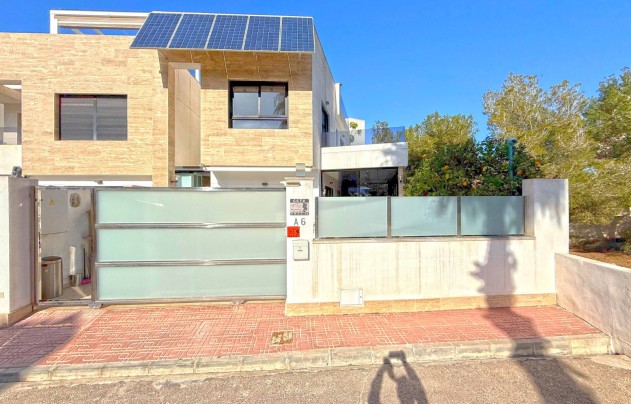 Resale - Villa - Orihuela Costa - Villamartín