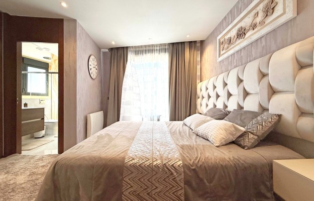 Resale - Villa - Orihuela Costa - Villamartín