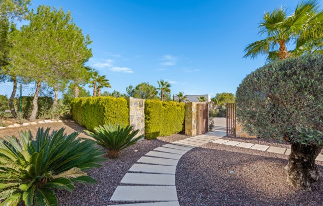 Resale - Villa - Las Colinas Golf Resort - Las Colinas golf