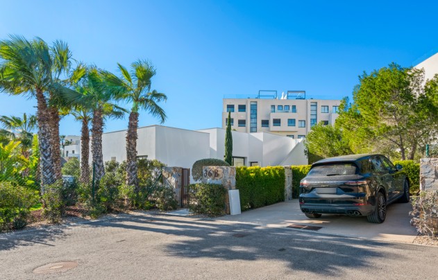 Resale - Villa - Las Colinas Golf Resort - Las Colinas golf