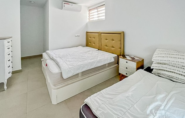 Resale - Villa - La Nucía - Monte Bello