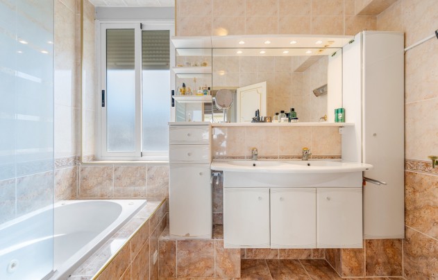 Resale - Apartment - Benidorm - Levante