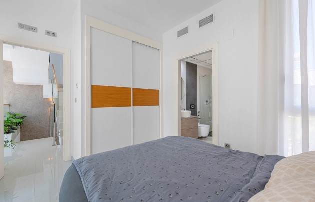 Resale - Villa - Ciudad Quesada