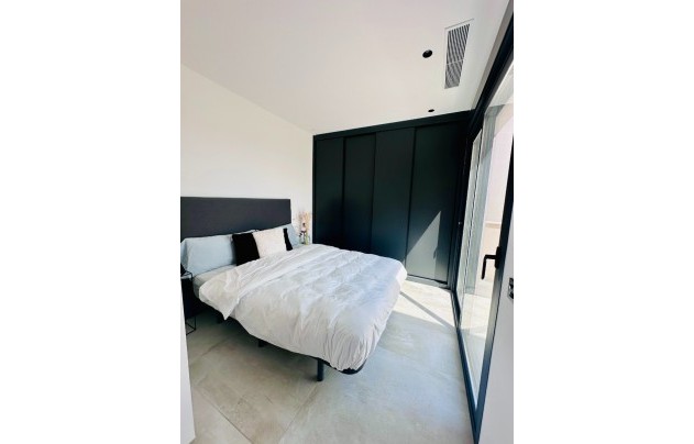 Resale - Villa - Rojales