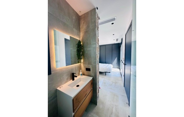 Resale - Villa - Rojales