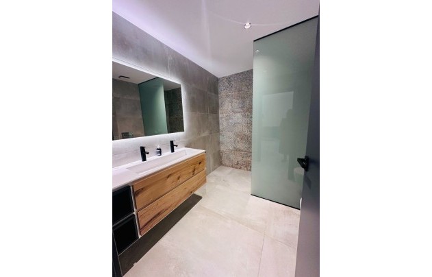 Resale - Villa - Rojales