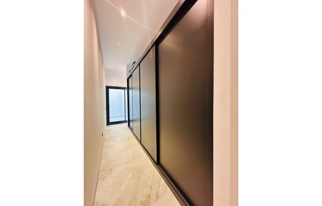 Resale - Villa - Rojales