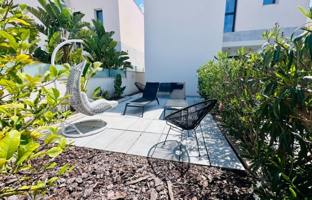 Resale - Villa - Rojales