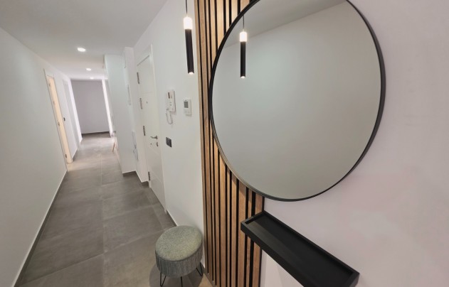 Resale - Apartment - Torrevieja - Puerto