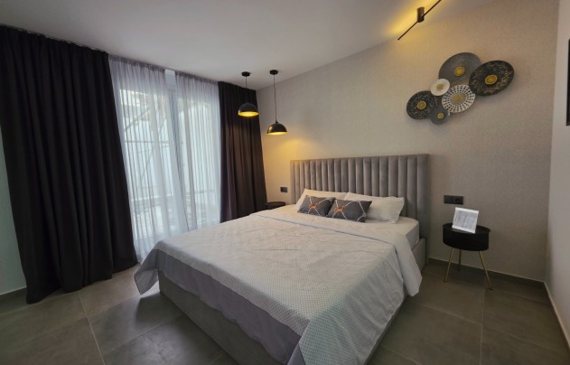 Resale - Apartment - Torrevieja - Puerto