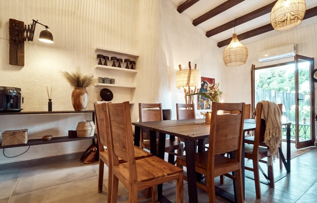 Resale - Villa - Orihuela Costa - Punta Prima