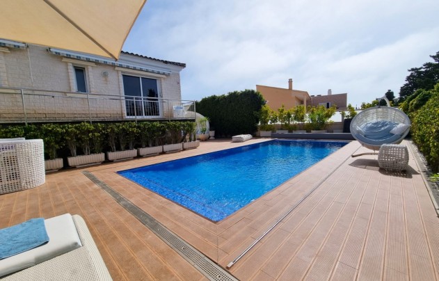 Resale - Villa - Torrevieja - La Mata