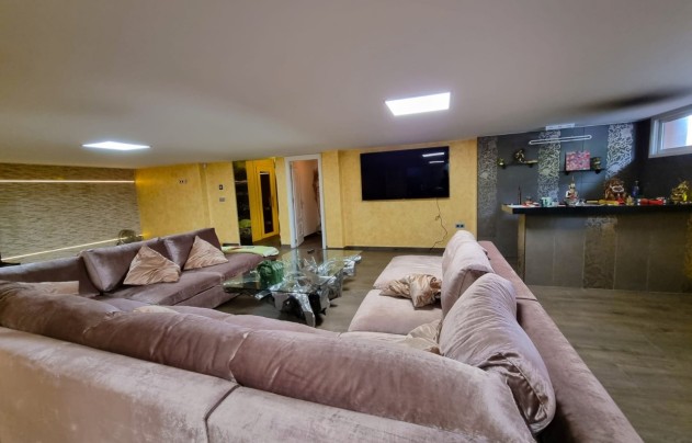 Resale - Villa - Torrevieja - La Mata