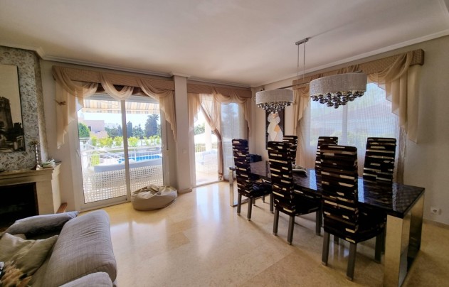 Resale - Villa - Torrevieja - La Mata